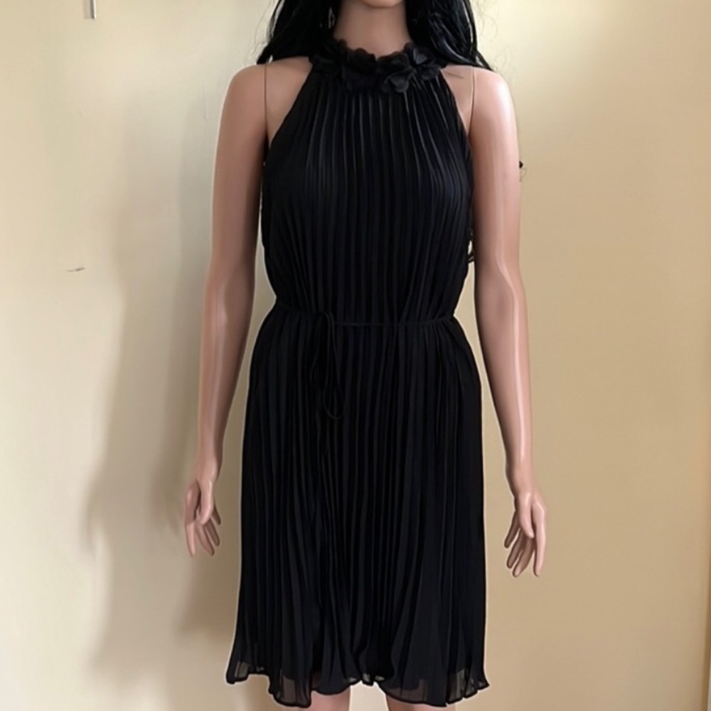 New  Nicole Miller New York pleated dress